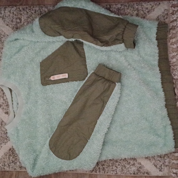 UGG Niko Sherpa Crewneck Mint Green Pullover Sweater * SZ S - Picture 8 of 9